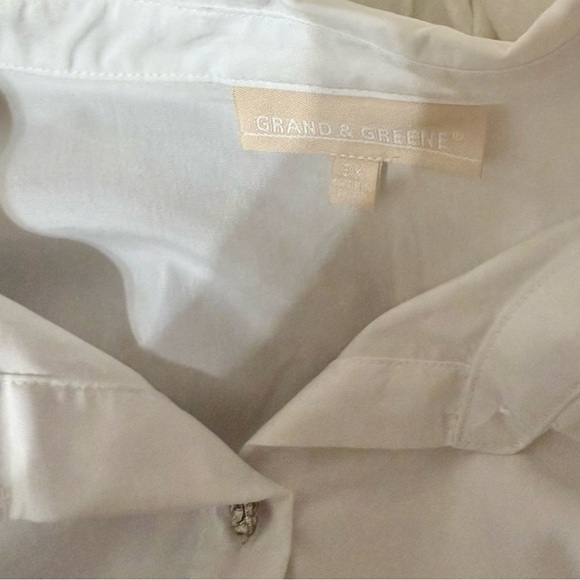 Grand & Greene Classic White Button-Up Blouse With Sparkling Buttons - Picture 7 of 7